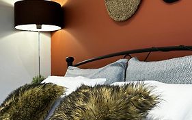 Akon Nafplio Room